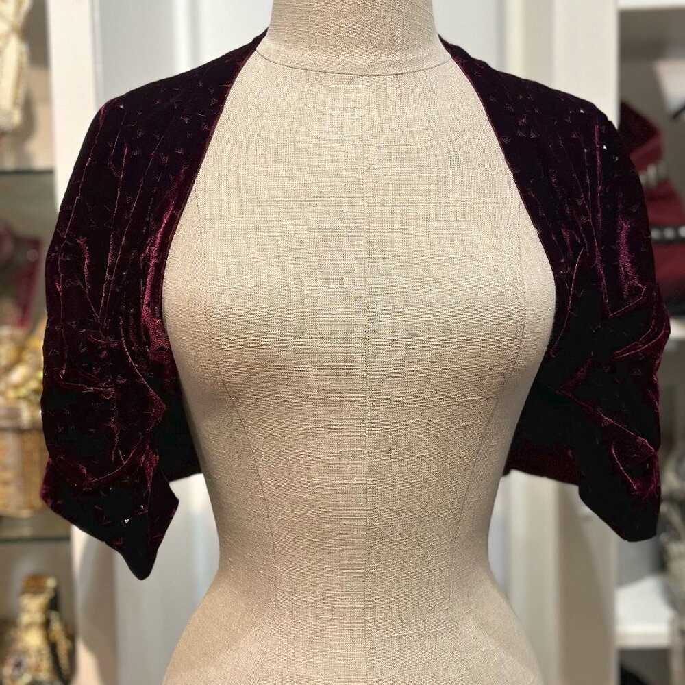 VELVET SHRUG